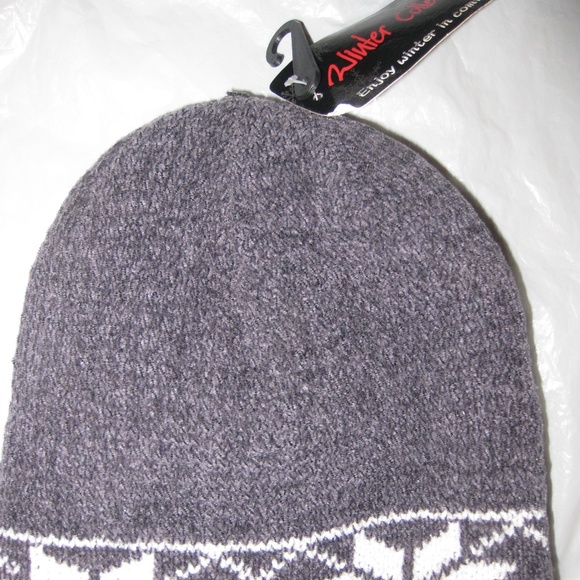 NEW with Tag, Dark Gray & white beanie hat. Teens, Girls, Boys, Unisex, S- Med - Picture 2 of 3